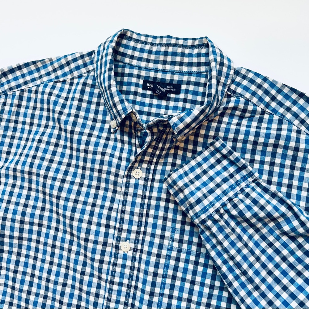 GAP Slim Fit Men's Button Down Long Sleeve Shirt size Medium Blue Plaid Check
